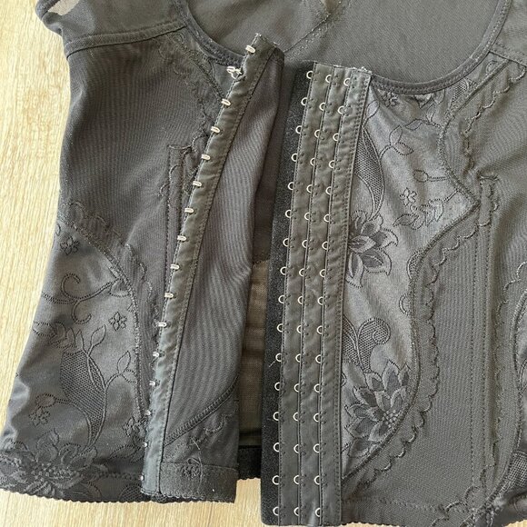 Womens Corset Close Black Tank Top - 3X - Picture 4 of 6